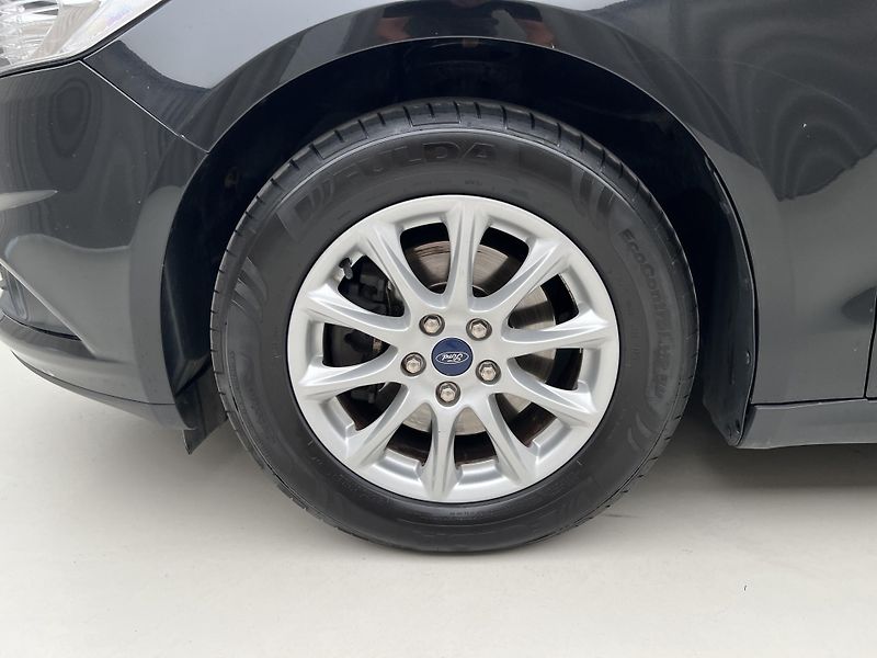Ford Mondeo 2.0 TDCI TREND - fotka 14 z 39