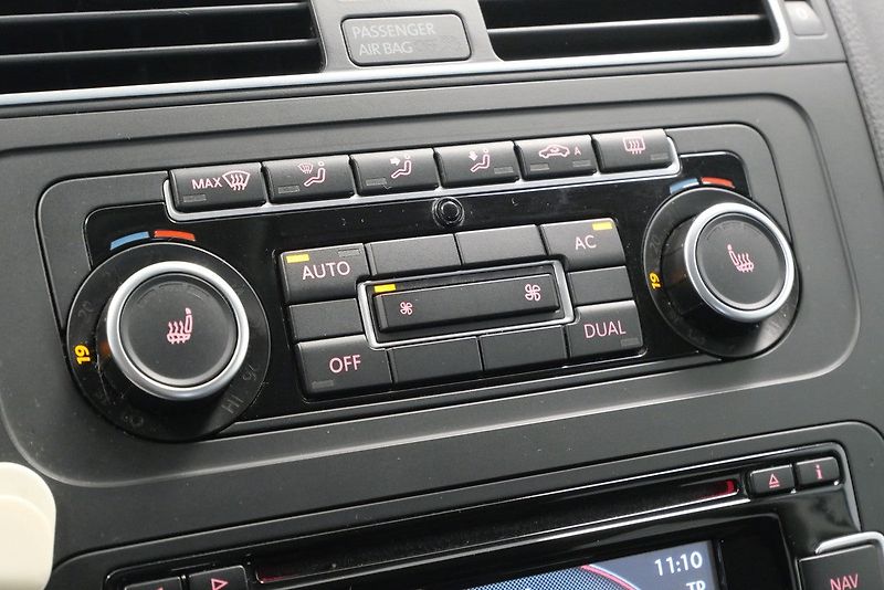 Volkswagen Touran - fotka 25 z 26