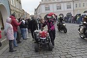 Štědrodenní motorkářská vyjížďka se srazem na Karlově náměstí v Kolíně.