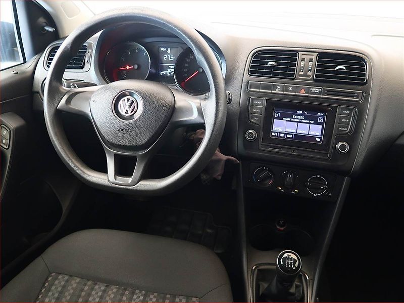 Volkswagen Polo (2014) 1.0, Serv.kniha - fotka 7 z 14