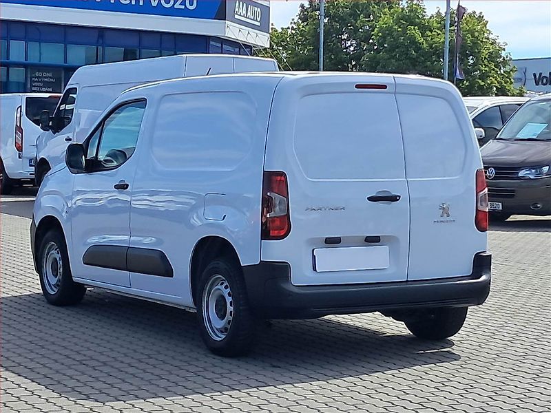 Peugeot Partner (2022) 1.5 BlueHDi, ČR, 1Maj, DPH - fotka 4 z 13