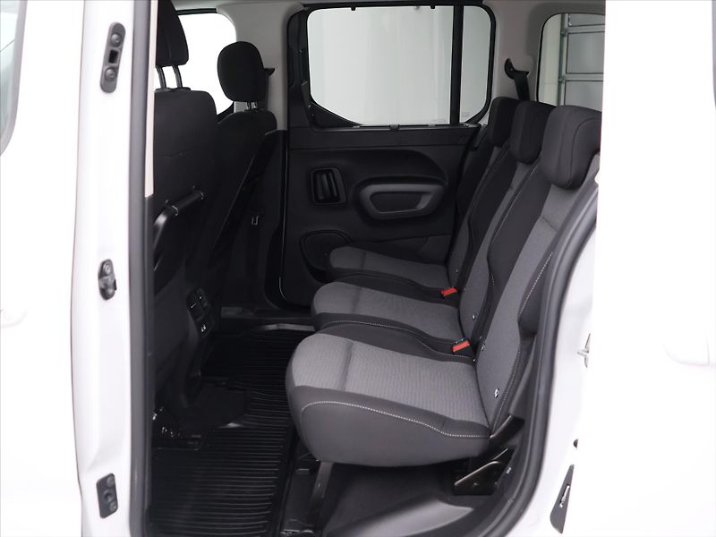 Toyota ProAce City Verso 1,5 D-4D 130k Aut. CZ Family - fotka 14 z 38
