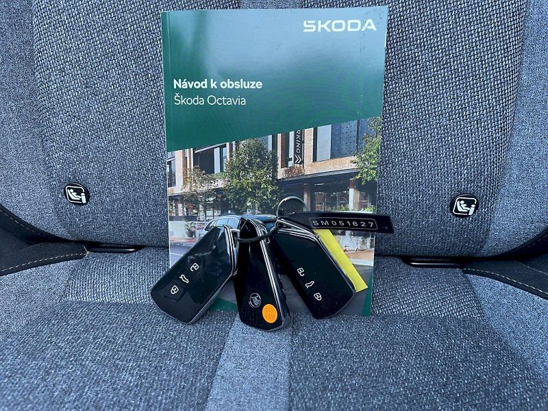 Škoda Octavia (2025) 1.5 eTSI 110kW DSG MHEV Top Se - fotka 34 z 35