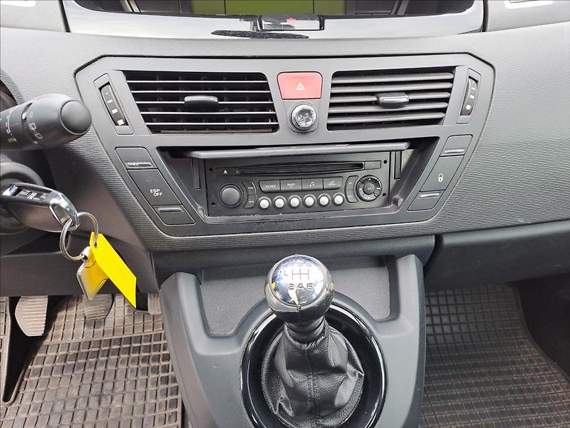 Citroën C4 Picasso 1,6 HDI 7 MÍST KOUPENO CZ - fotka 13 z 15