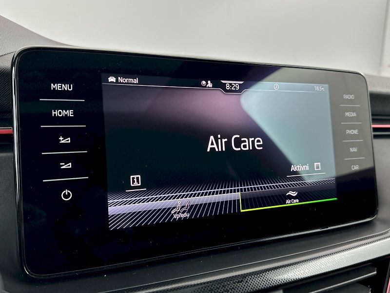 Škoda Scala (2023) DSG 1.5TSI 110kW Monte Carlo - fotka 19 z 32