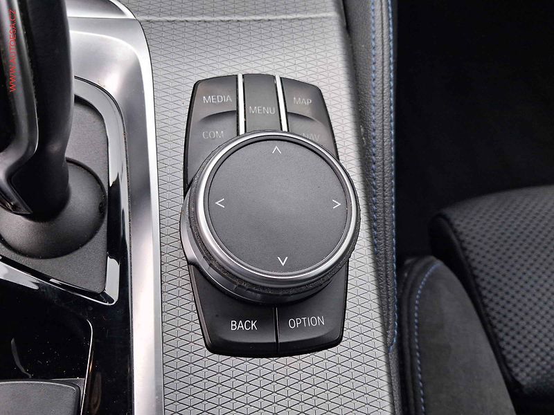 BMW Řada 5 (2019) 3.0 D 530d xDrive, 1.maj,ČR - fotka 16 z 23