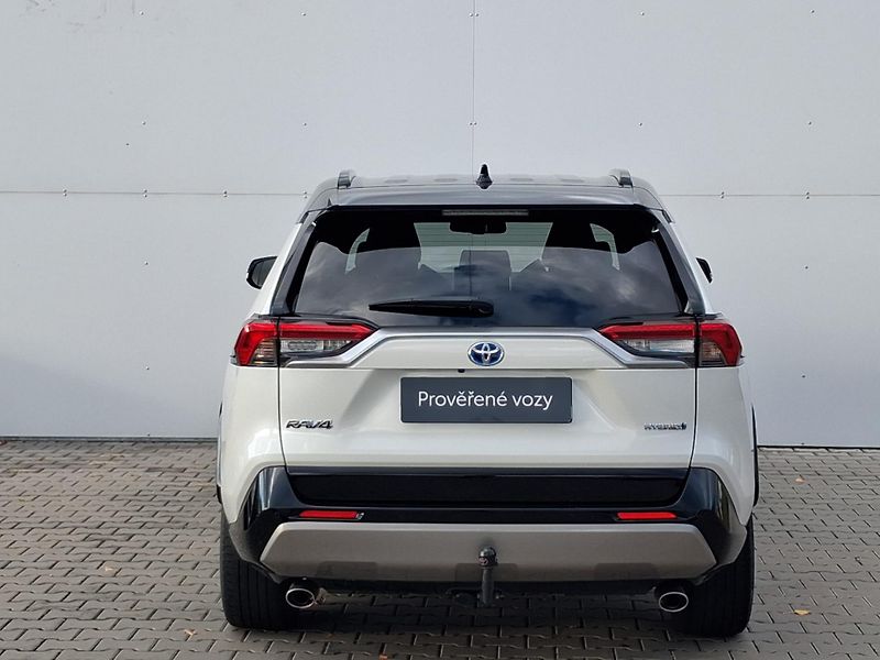 Toyota RAV4 2.5 HSD e-CVT AWD Selection - fotka 9 z 23