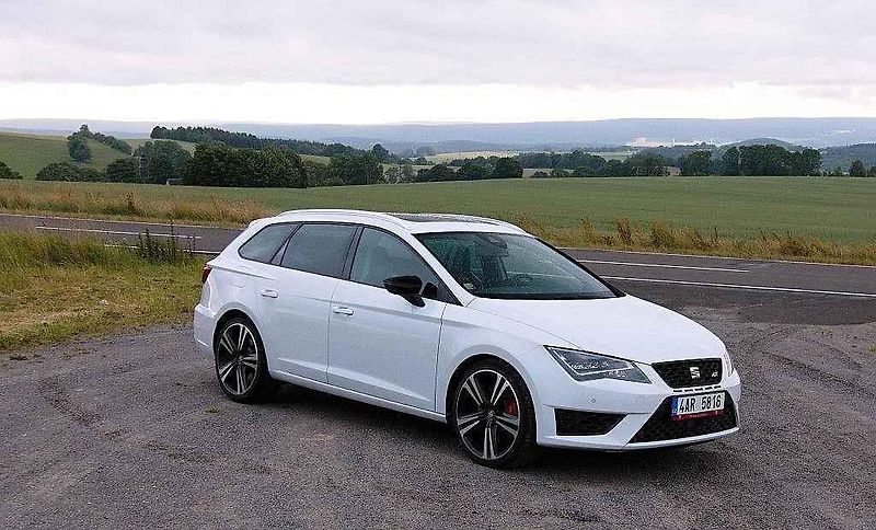 Seat Leon ST Cupra.