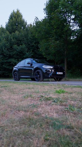 BMW X6 (2018) Limitovaná Edice BLACK FIRE - fotka 3 z 14