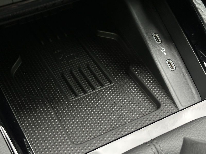 Škoda Scala 1.0TSi 116PS Monte Carlo Matri - fotka 38 z 46