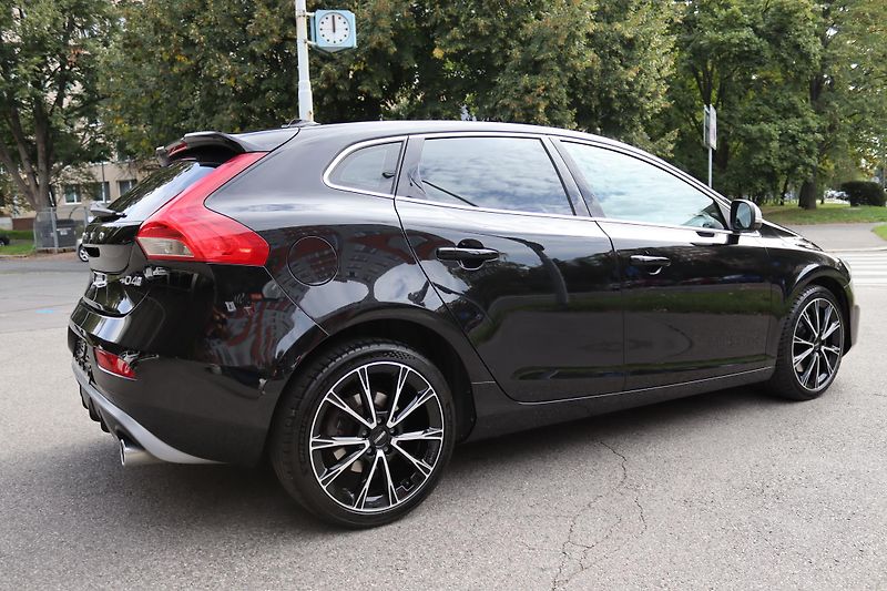 Volvo V40 Volvo V40 R-Design 140kW - fotka 11 z 55