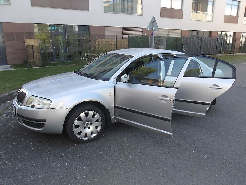 Škoda Superb 1,9TDi 96kW ! - fotka 12 z 25