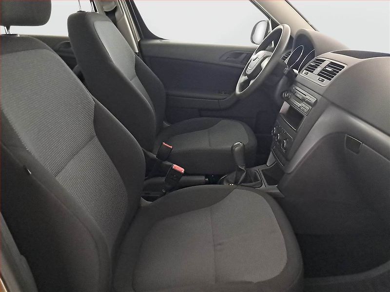 Škoda Yeti (2010) 1.4 TSI, Serv.kniha - fotka 9 z 13