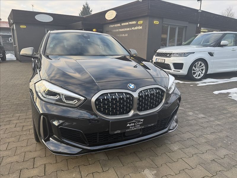 BMW Řada 1 M135i - fotka 3 z 23