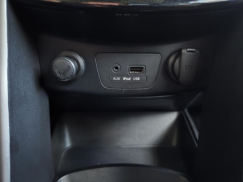 Hyundai i30 (2014) 1.6GDi 99kW Premium - fotka 21 z 23