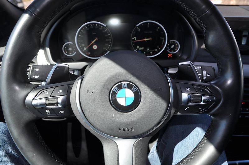 BMW X5 xDrive 40d 230kW M-Paket - fotka 13 z 33