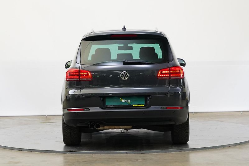 Volkswagen Tiguan - fotka 6 z 23