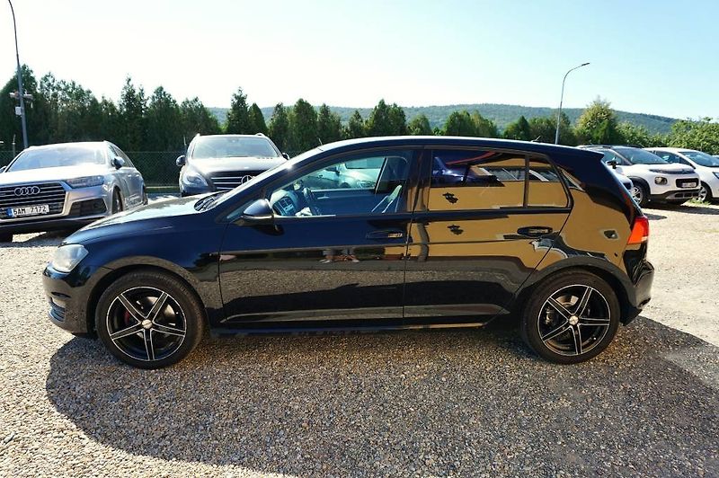 Volkswagen Golf (2014) MATCH 1,4 TSI 90 kW - fotka 8 z 35