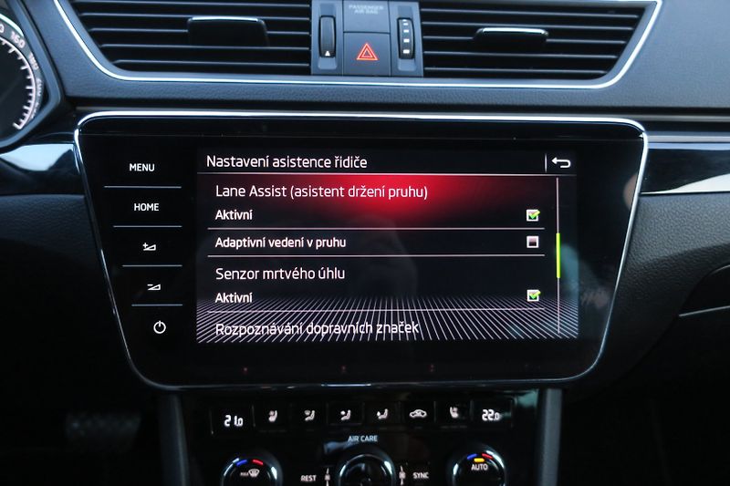 Škoda Superb (2017) 2.0 TDI 140kW 4x4 L&K DSG - fotka 34 z 50