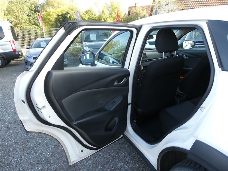 Mazda CX-3 2,0 Skyactiv-G120 Revolution - fotka 17 z 37