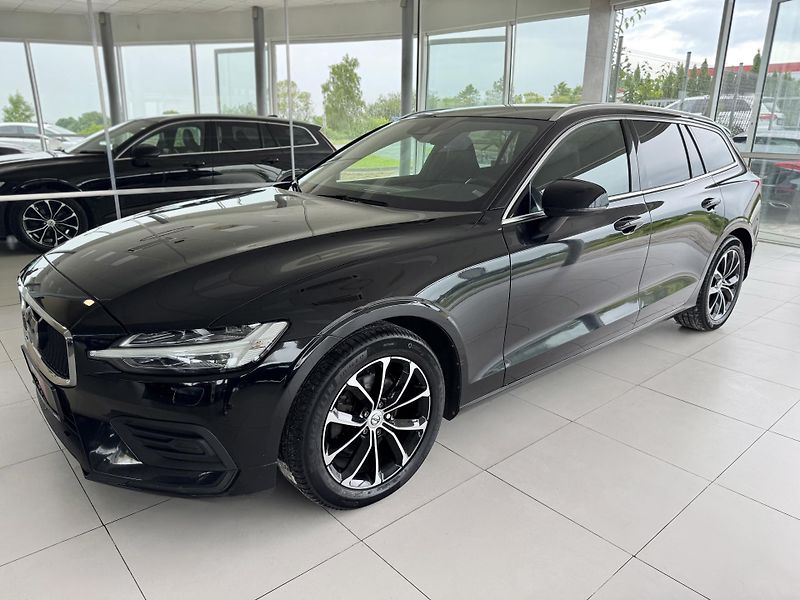 Volvo V60 D3 AUT*110kW*LED*KeyLess*DPH - fotka 2 z 34