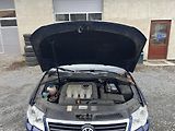 Volkswagen Passat (2008) 1,9 TDi 77 Kw TAŽNÉ - náhled 16
