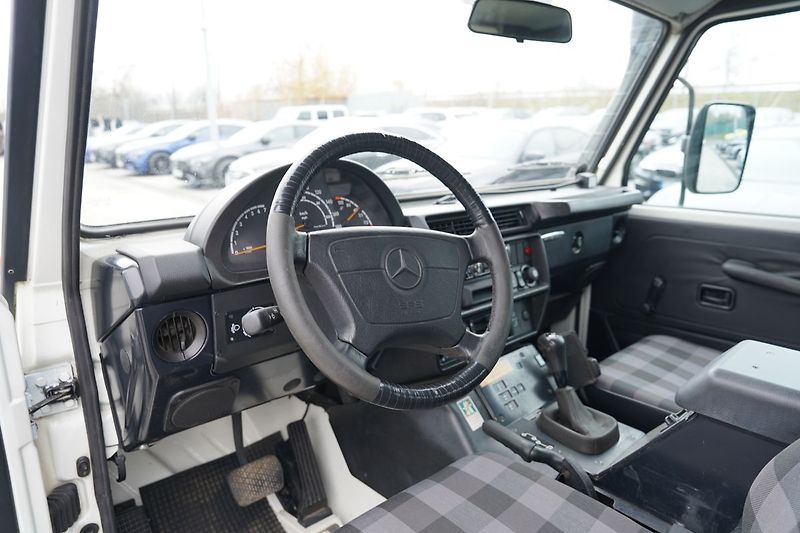 Mercedes-Benz Třídy G G 300 PUR Professional 4 místa - fotka 12 z 16