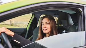 Česká Miss Andrea Bezděková a Škoda Enyaq Coupé RS