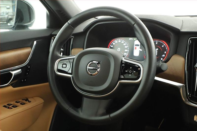 Volvo S90 (2018) D4 AWD - fotka 17 z 21