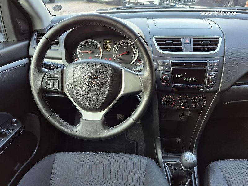 Suzuki Swift (2011) 1.2i 69KW 4x4 klima - fotka 23 z 52