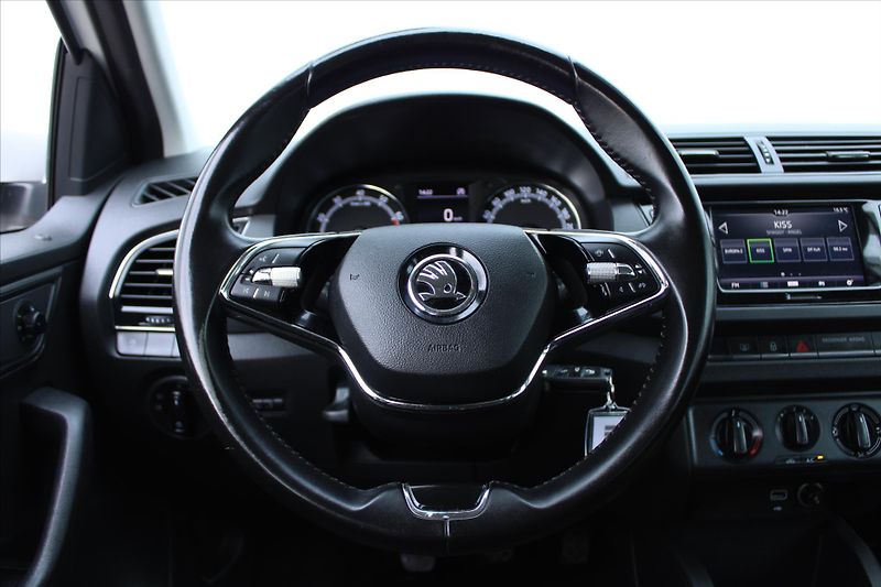 Škoda Fabia 1.0TSI 70kW AMBITION 1MAJ. ČR - fotka 15 z 21