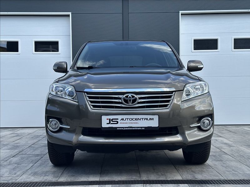 Toyota RAV4 2,0 158PS  Life A/T 4x4 - fotka 4 z 51