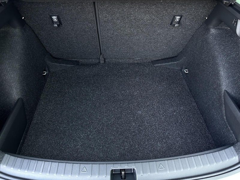 Škoda Scala 1.0TSi Selection 116PS KLIMA A - fotka 34 z 35