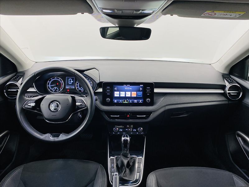 Škoda Fabia 1,5 TSI 110kW DSG Style Plus - fotka 9 z 23