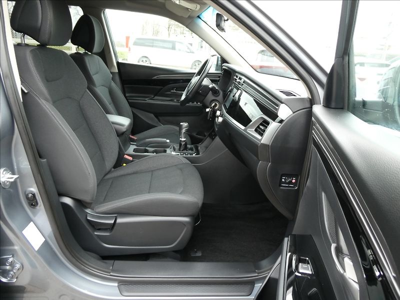 SsangYong Korando 1,5 T-GDI 120kW Style,ČR - fotka 24 z 40
