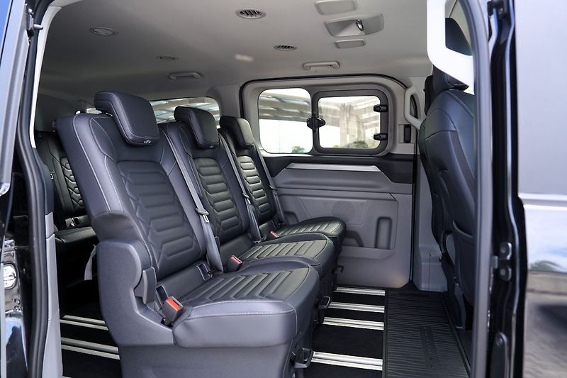 Ford Tourneo Custom 2.0 EcoBlue 4x4 Titanium/Autom - fotka 26 z 48