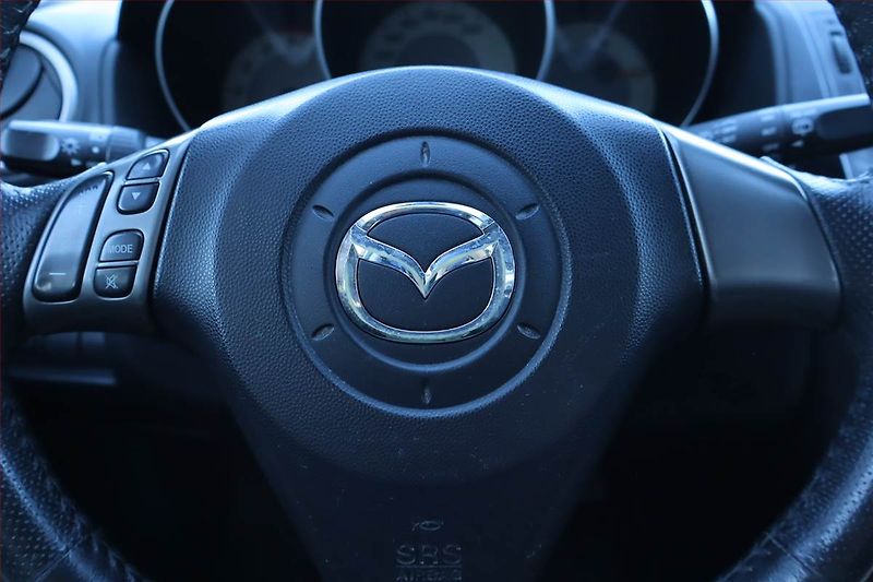 Mazda 3 (2007) 1.6, po STK, oblíbený vůz - fotka 17 z 17