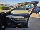 Mercedes-Benz Třídy C (2016) C220D 125kW 4MATIC 7G AIRMATIC - náhled 35