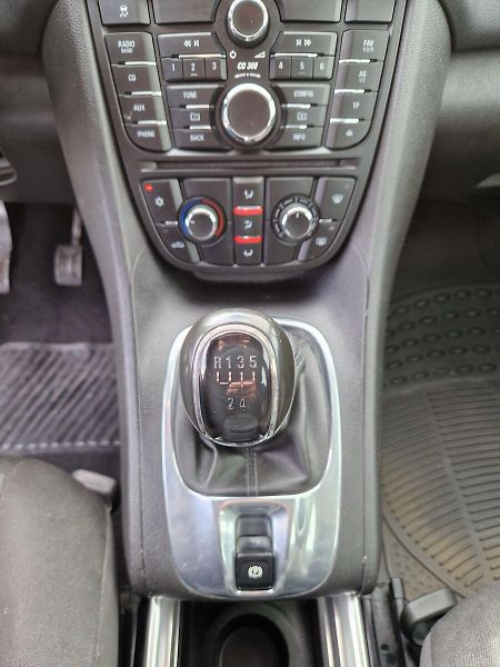 Opel Meriva 1.4 T - fotka 17 z 30