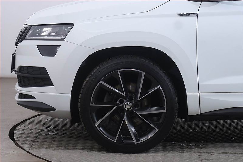 Škoda Karoq (2019) 2.0 TSI - fotka 15 z 29