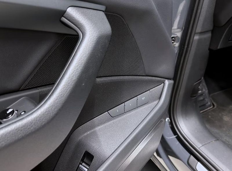 Audi Q8 e-tron 50 Q SoH 94% Kamera Vzduch Taž - fotka 13 z 21