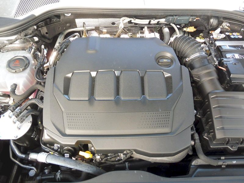 Škoda Superb (2025) Combi L&K 2,0 TDI 110kW DSG - fotka 26 z 30