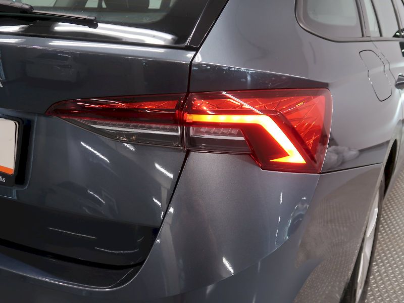 Škoda Octavia (2020) AMBITION 2.0TDI 85KW - fotka 11 z 36