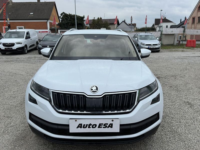 Škoda Kodiaq (2017) 2.0 TDi 4x4, ČR, Style, DSG - fotka 2 z 21