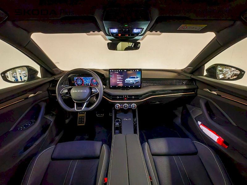 Škoda Superb (2025) Combi 2.0 TDI 142 kW DSG 4x4 S - fotka 5 z 36