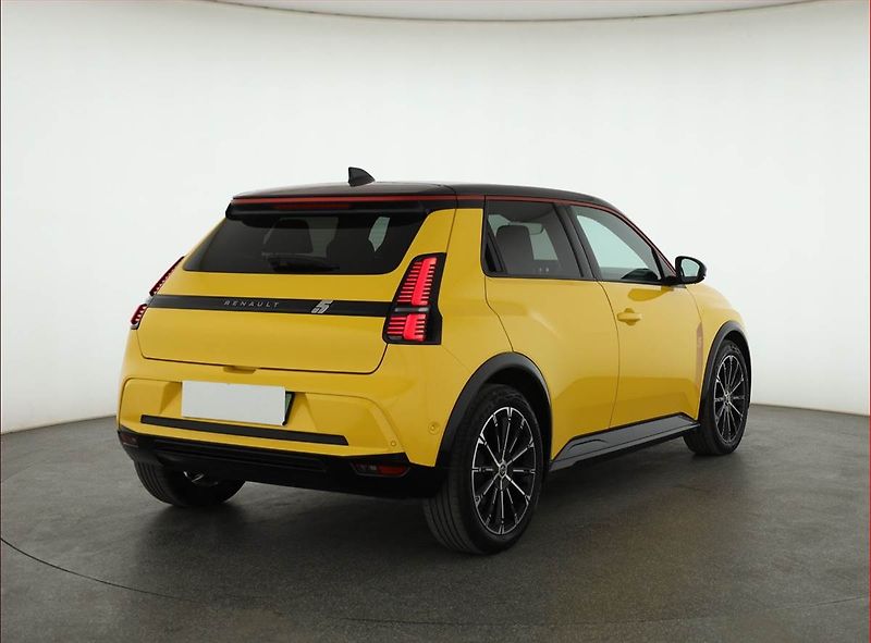 Renault 5 E-TECH (2025) 52 kWh, 150 hp, SoH 99% - fotka 5 z 19