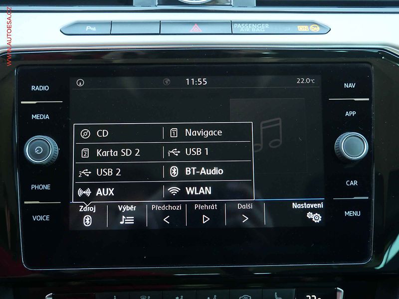 Volkswagen Passat (2019) 2.0TDi, Navi, LED, autoAC - fotka 17 z 22