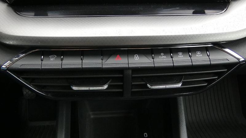 Škoda Octavia Combi 2,0 TDI Ambition - fotka 17 z 22