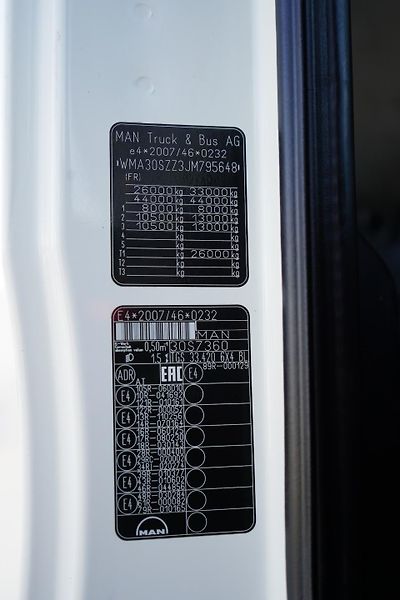 MAN TGS (2018) 33.420 / E 6 / WYWROTKA + HDS  - fotka 11 z 61