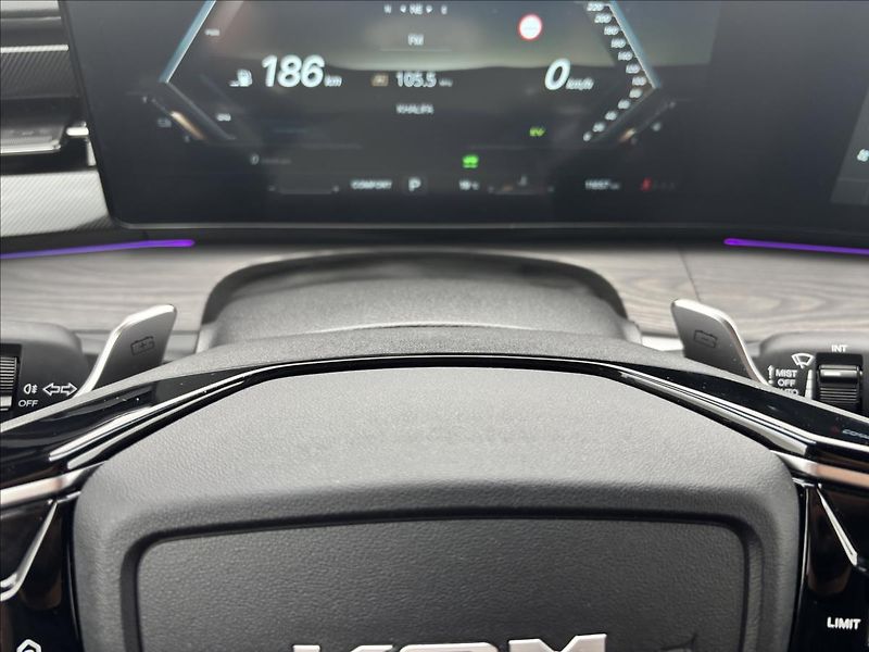 KGM Actyon 1,5 GDI Premium Hybrid 2WD - fotka 28 z 38